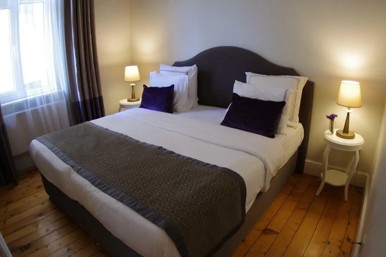 Apartment Meroddi Galata Flats Istanbul Turkey