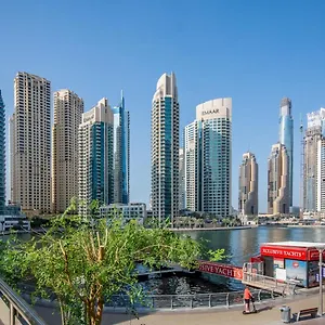 Lux Spectacular Marina View , دبي الإمارات العربية المتحدة