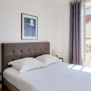 Paris House , Ivry-sur-Seine Francia