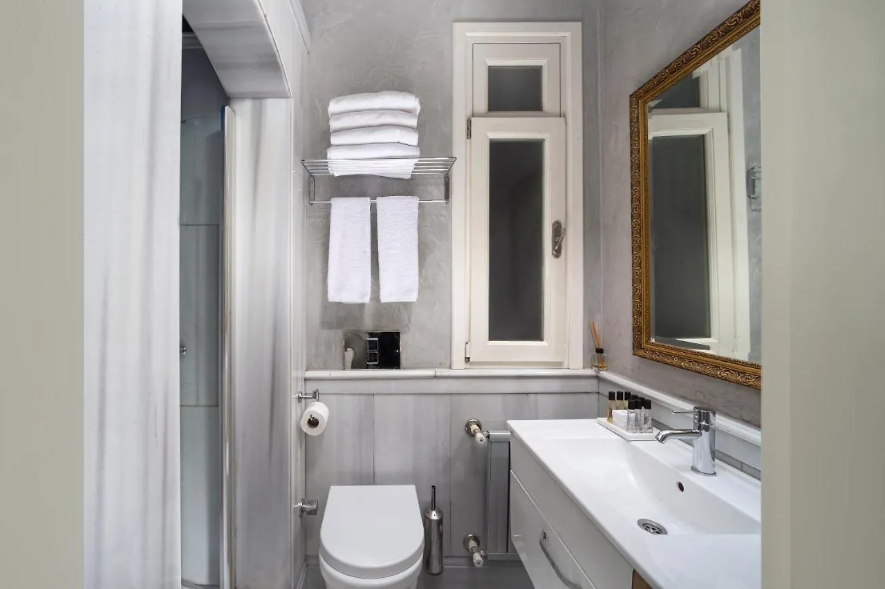 Meroddi Galata Flats Istanbul 0*,